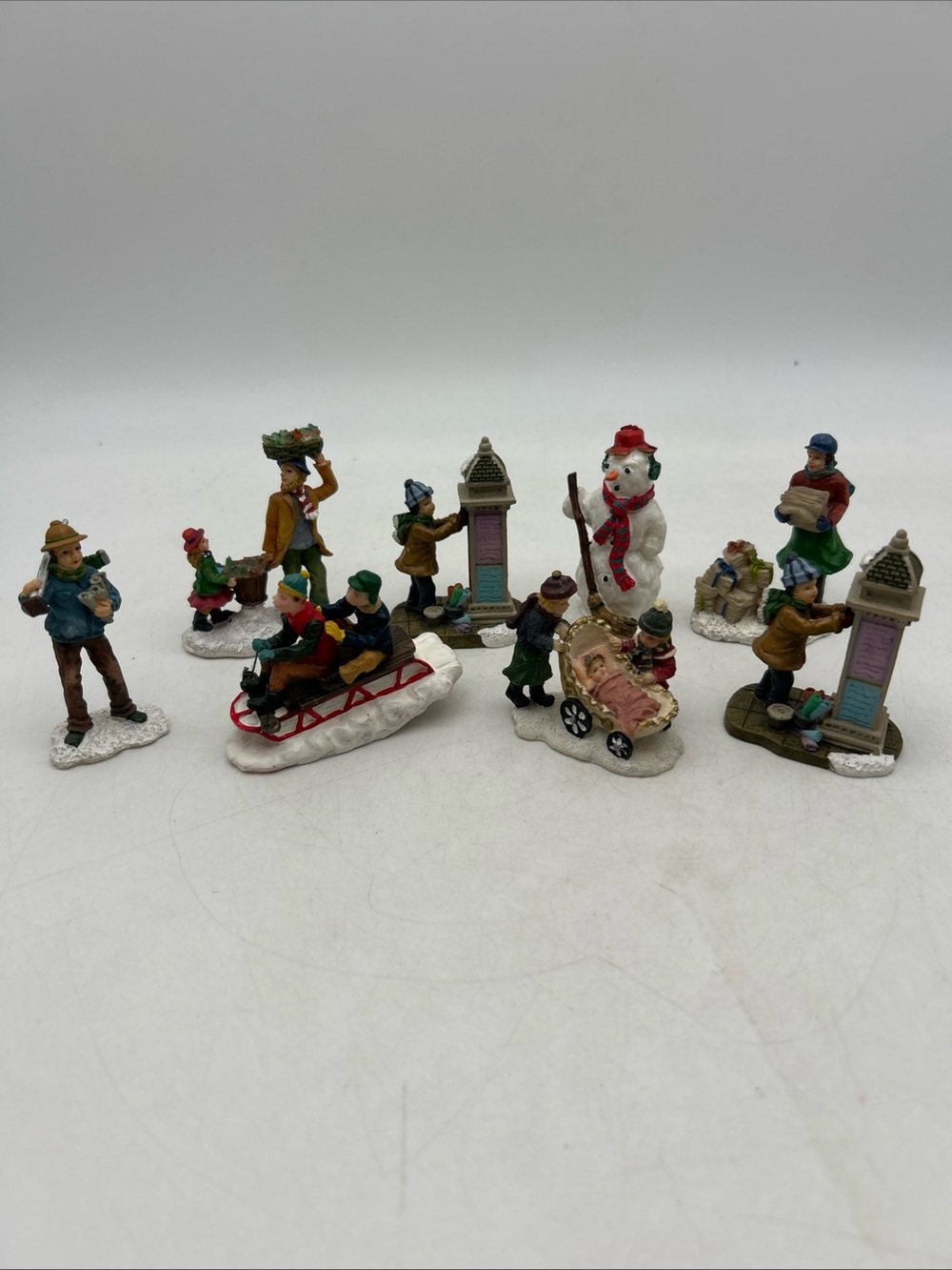 Lot Of 8 Vtg Carole Towne Christmas Village Miniature Figurines Snow Scene
